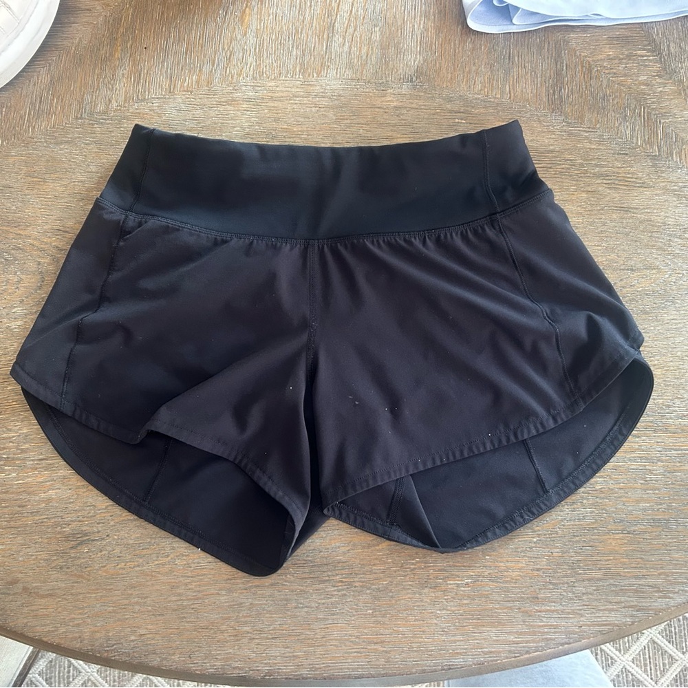 Black Lululemon Speed Up Shorts 4” inseam